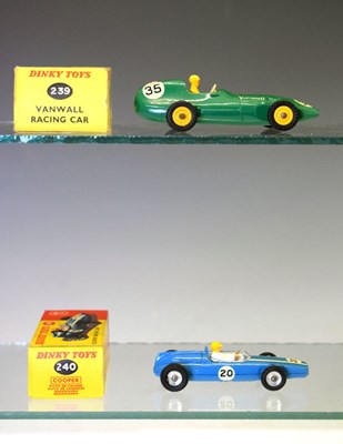 Lot 294 - Dinky Toys - Two boxed diecast model vehicles