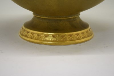 Lot 332 - Old Hall vase