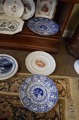 Lot 413 - Edward VII and Alexandra commemorative plates, etc.