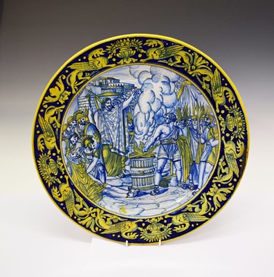 Lot 287 - Italian maiolica charge, Aiuto Morroni (Gualdo Tadino)