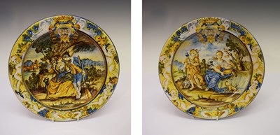 Lot 290 - Pair of Italian Castelli-style maiolica dishes