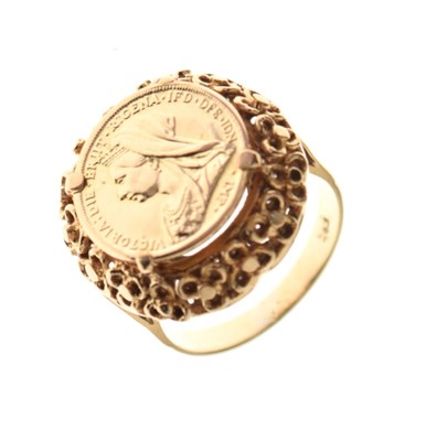 Lot 26 - Yellow metal 'coin' ring