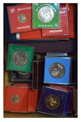 Lot 146 - Coins - Quantity of Isle of Man and GB presentation coins