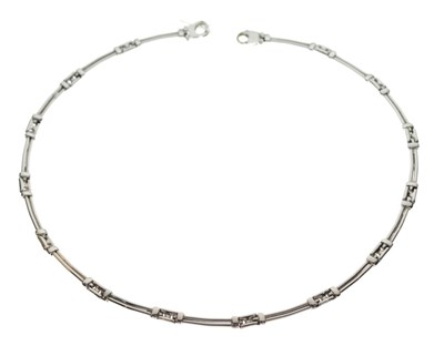 Lot 85 - 9ct white gold necklace