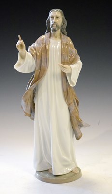 Lot 462 - Lladro porcelain figure - 'The Holy Teacher'