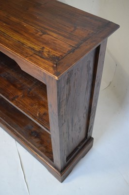 Lot 600 - Hardwood low bookcase