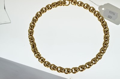 Lot 35 - 18ct gold fancy link chain