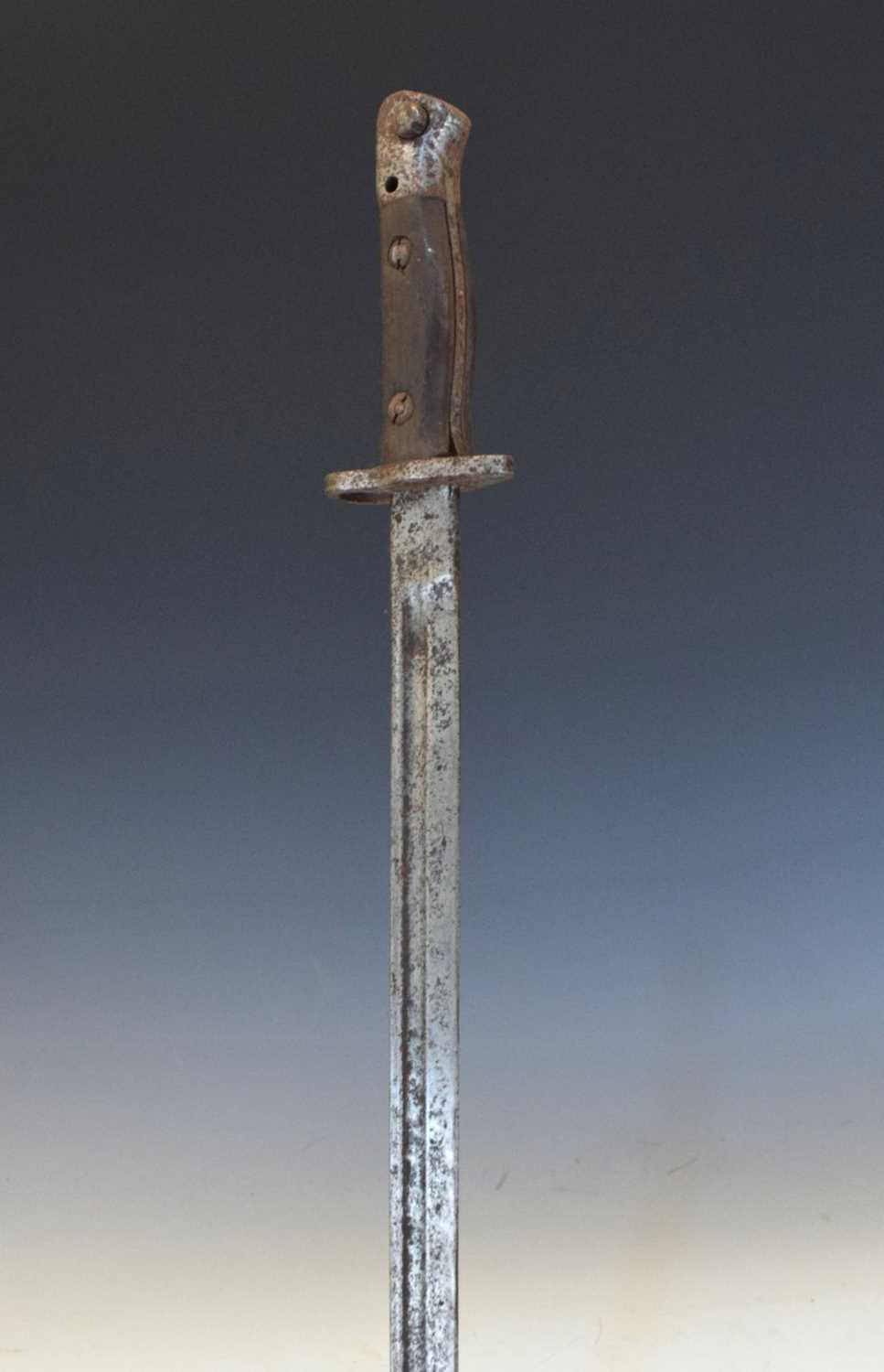 Lot 323 - First World War '1907' rifle bayonet